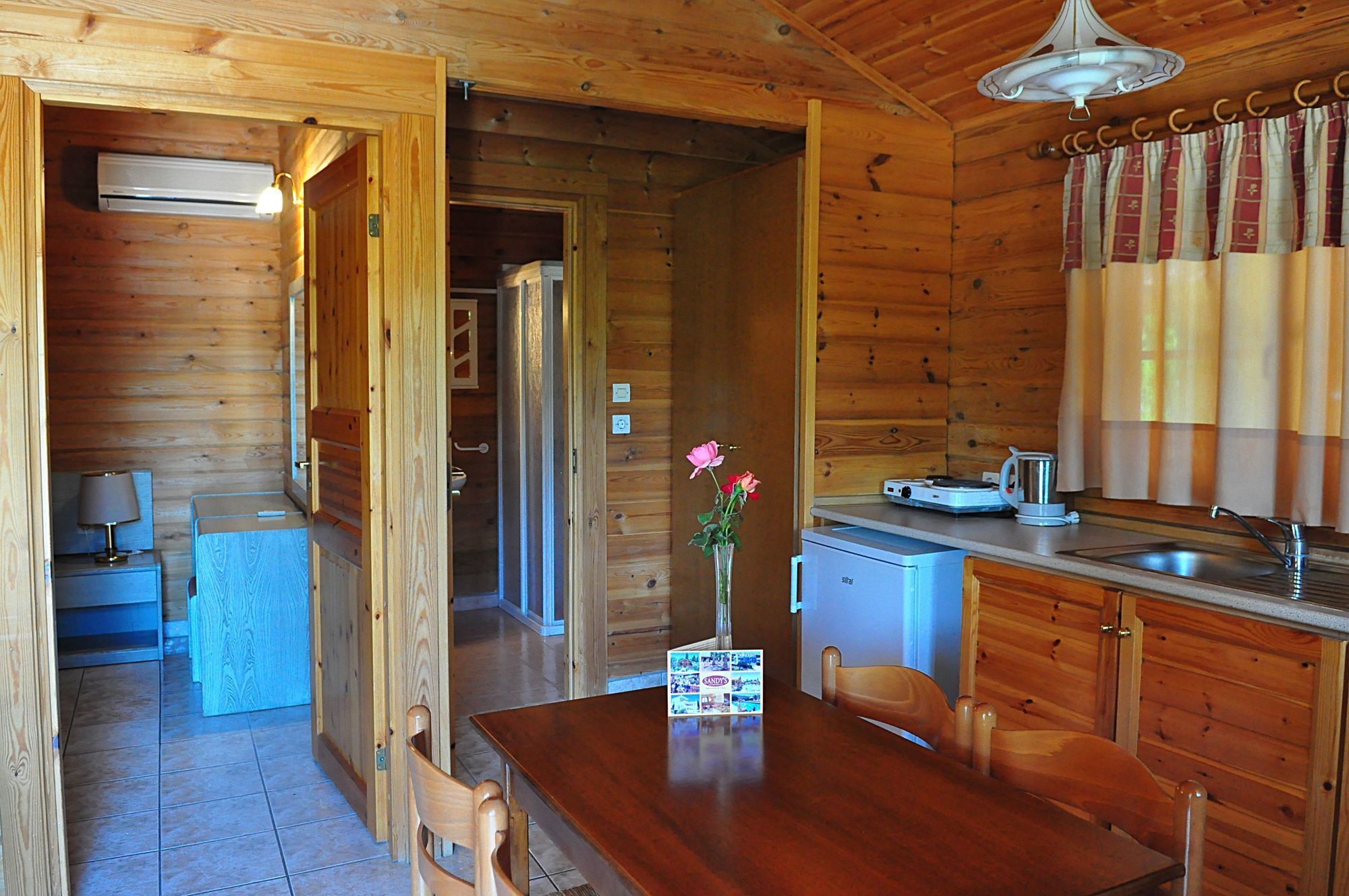 Sandys Studios Apartments And Log Villas Psalidi  Exterior foto